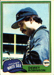 1981 Topps Baseball Cards      487     Dewey Robinson